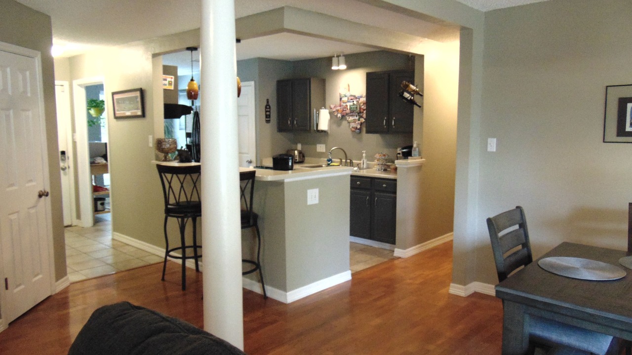Photo of Livingroom in Sunridge South