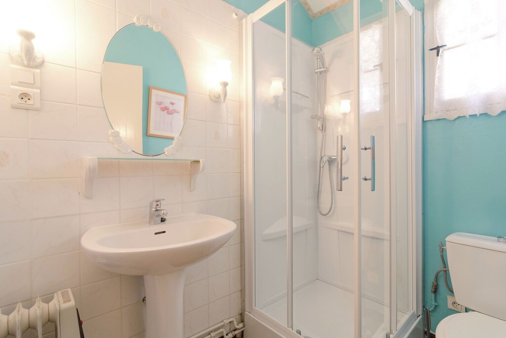 Photo of Bathroom in Salazac
