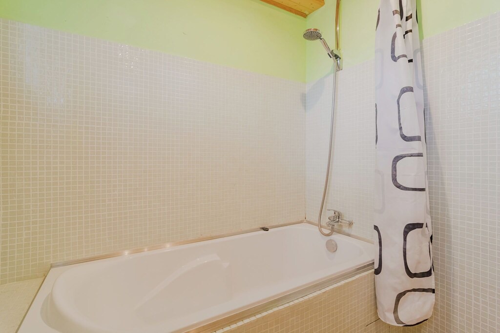 Photo of Bathroom in Salazac
