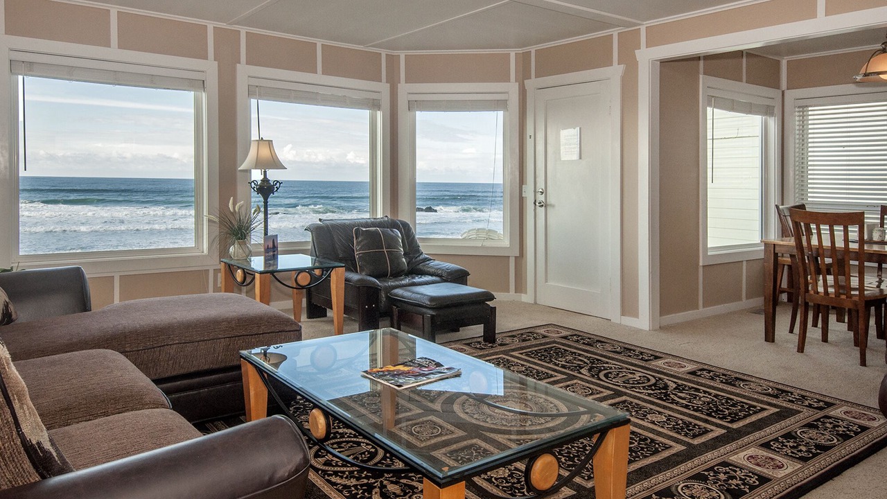 Photo of Livingroom in Lincoln City