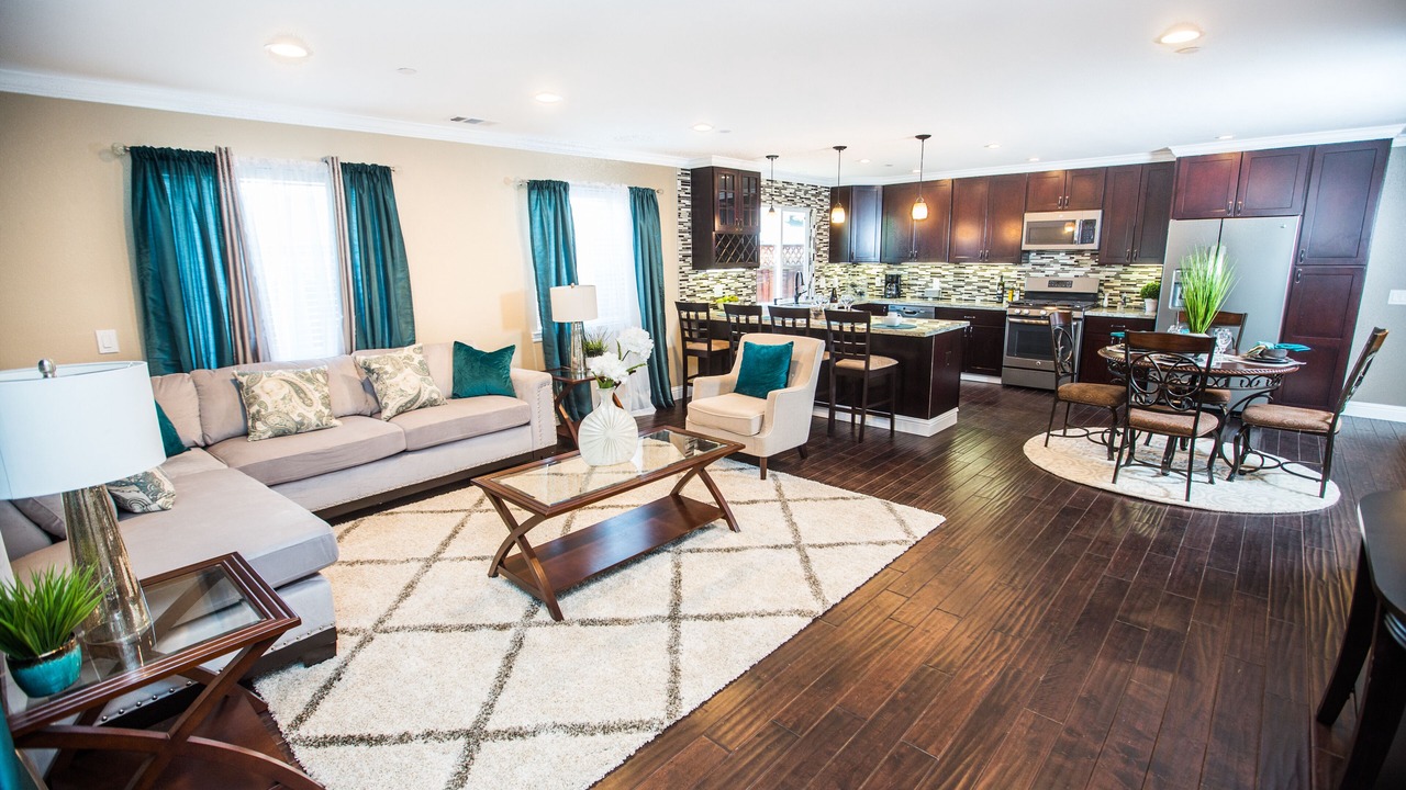 Photo of Livingroom in East Palo Alto