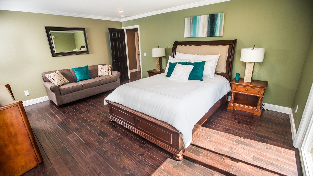 Photo of Bedroom in East Palo Alto