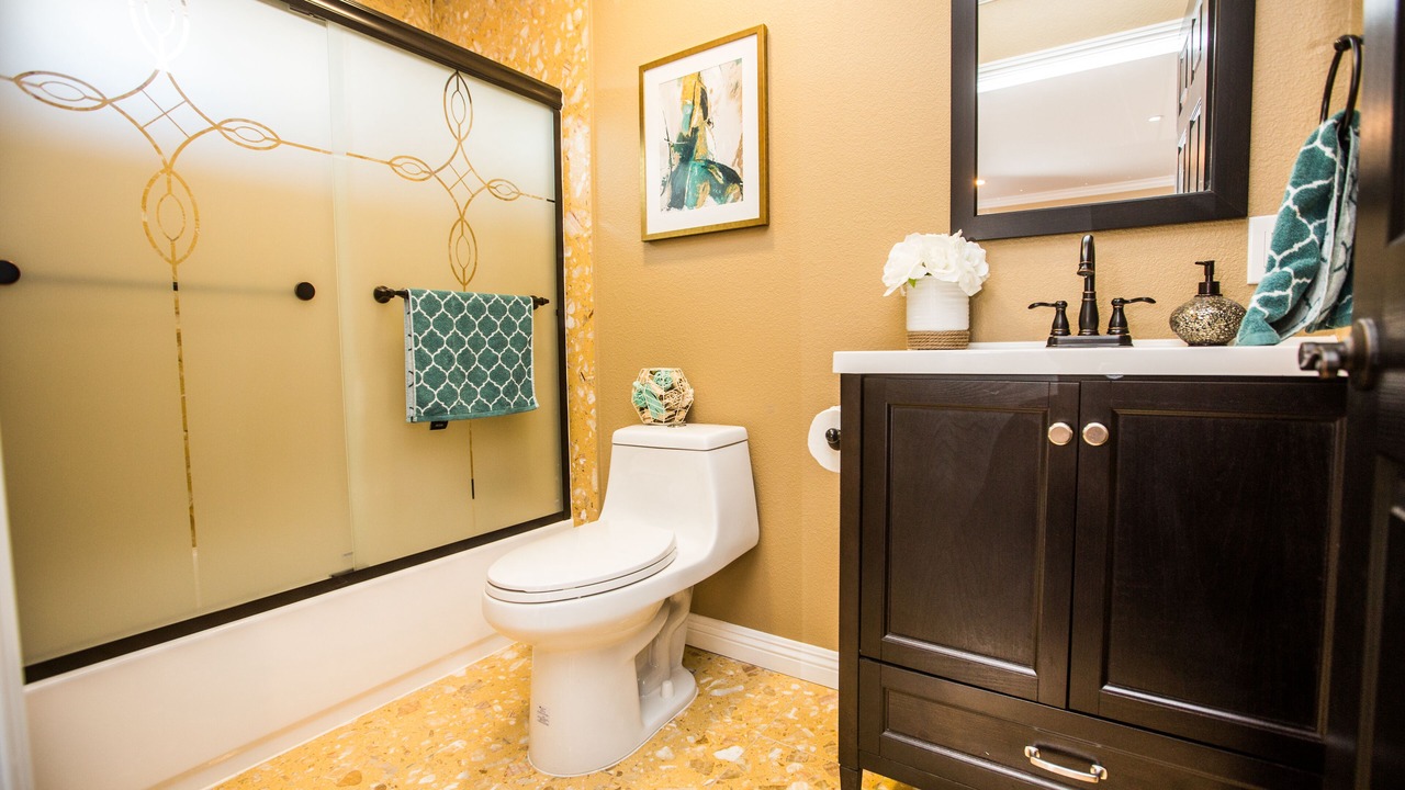 Photo of Bathroom in East Palo Alto