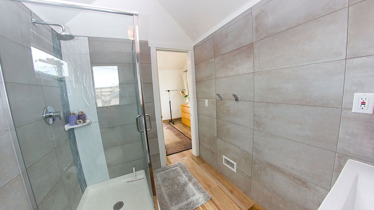 Photo of Bathroom in Mission Beach
