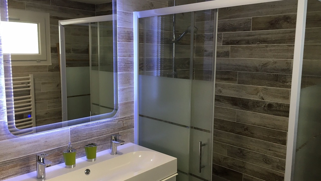 Photo of Bathroom in Razimbaud