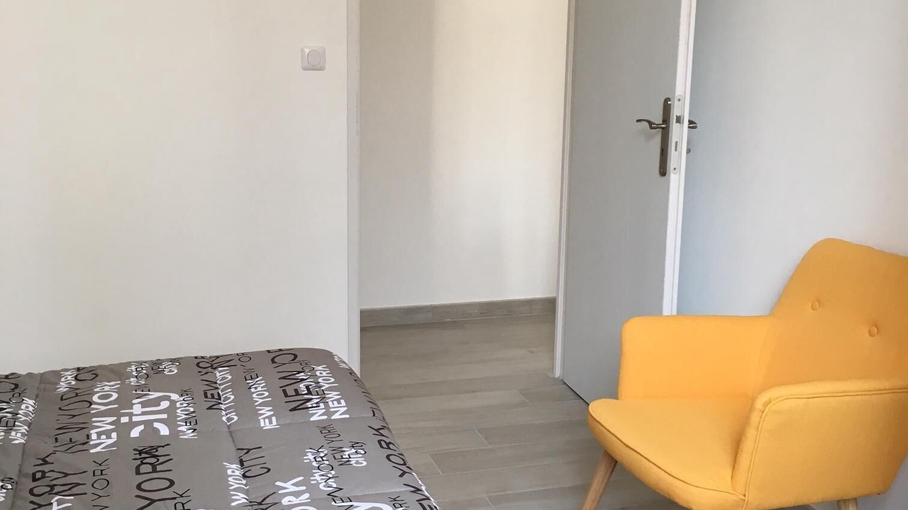 Photo of Bedroom in Razimbaud