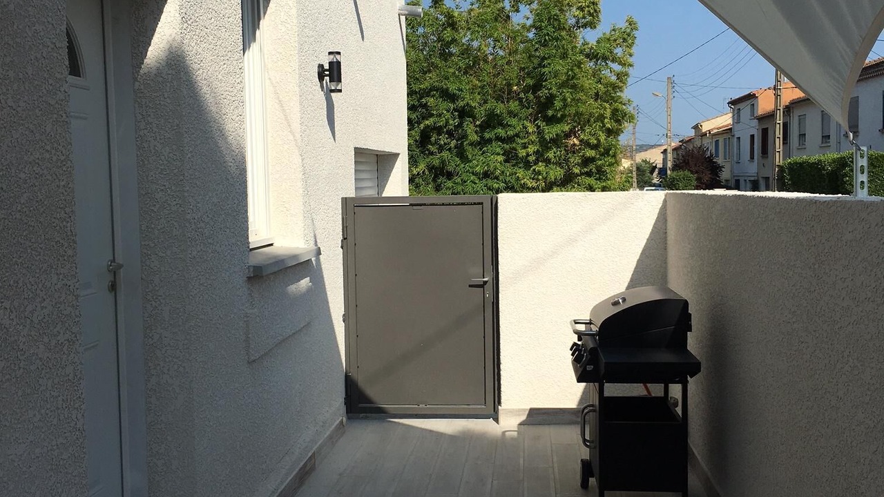 Photo of Patio Balcony in Razimbaud