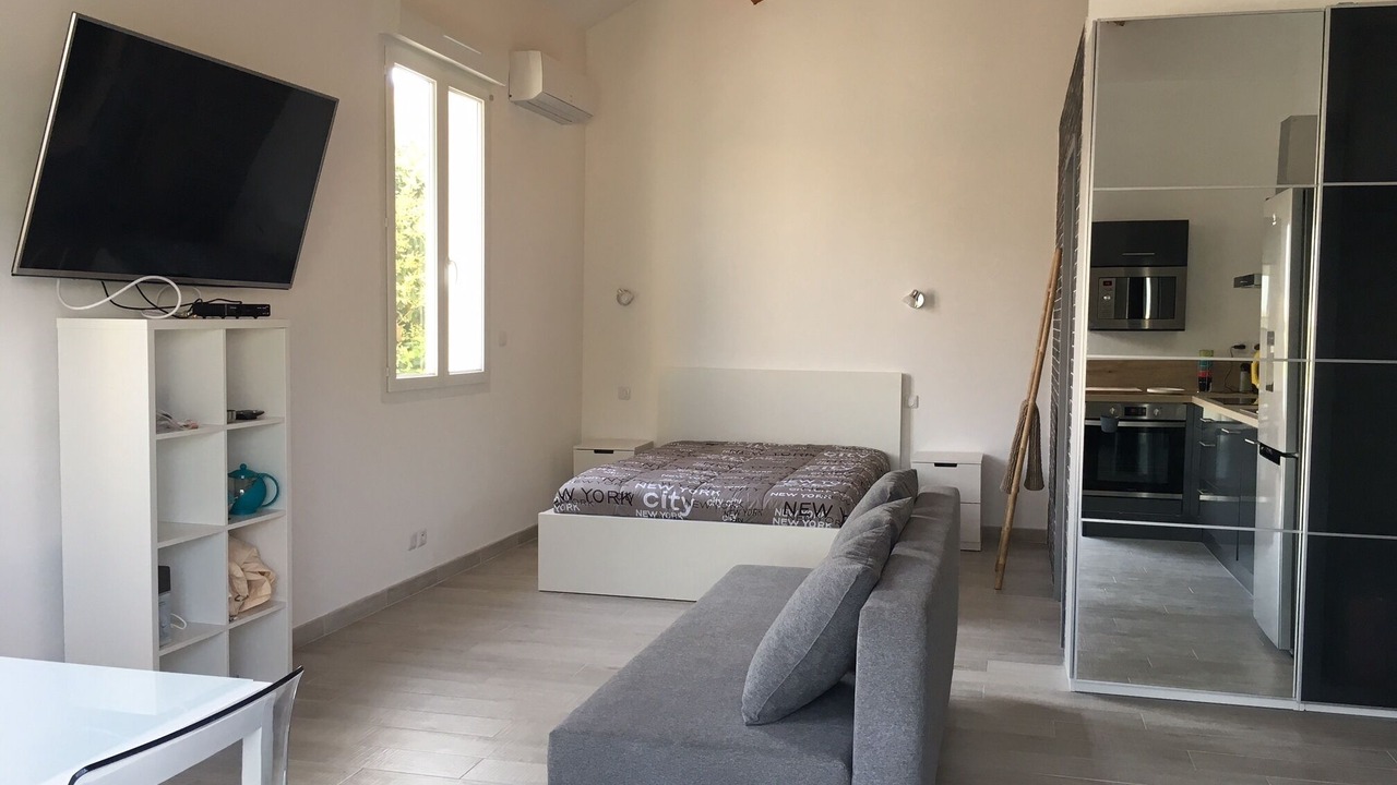 Photo of Bedroom in Razimbaud