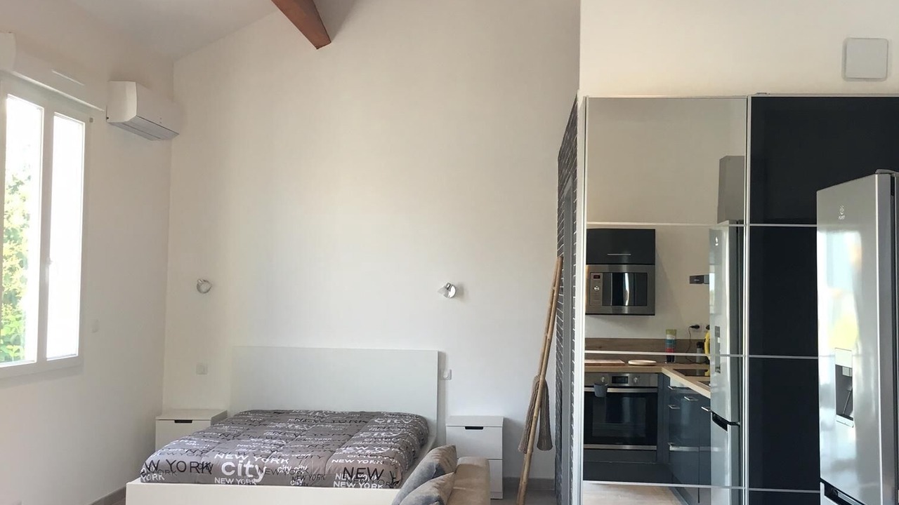 Photo of Bedroom in Razimbaud