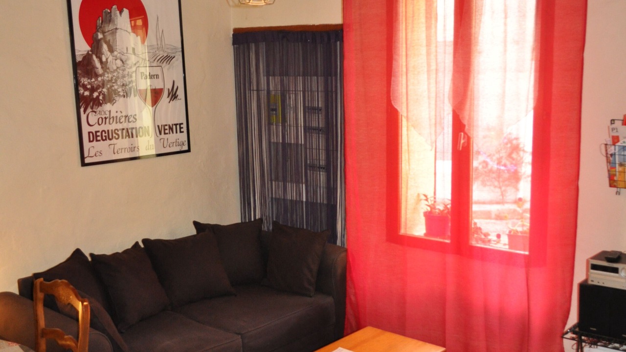 Photo of Livingroom in Davejean