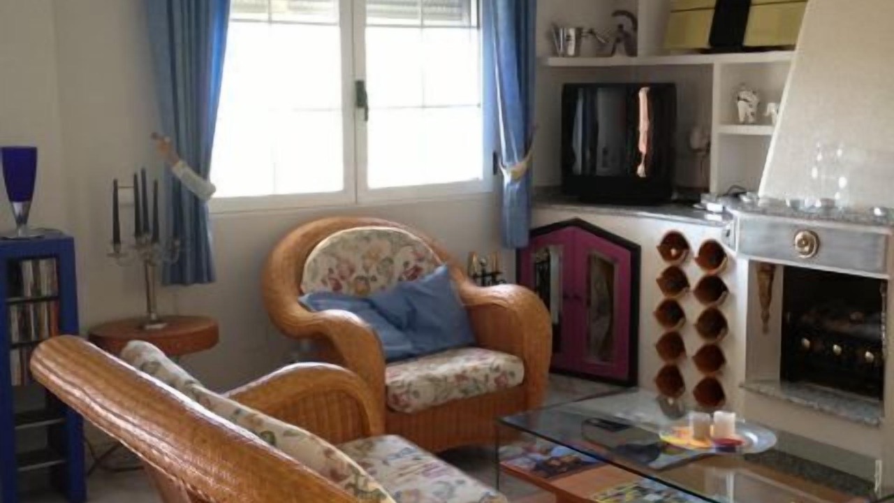 Photo of Livingroom in Los Altos