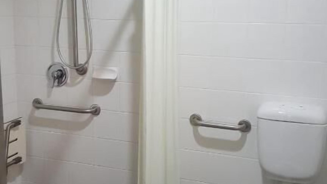 Photo of Bathroom in Sanctuary Lakes