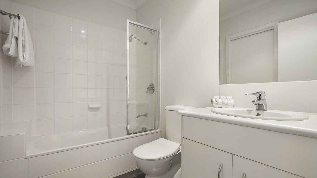 Photo of Bathroom in Sanctuary Lakes