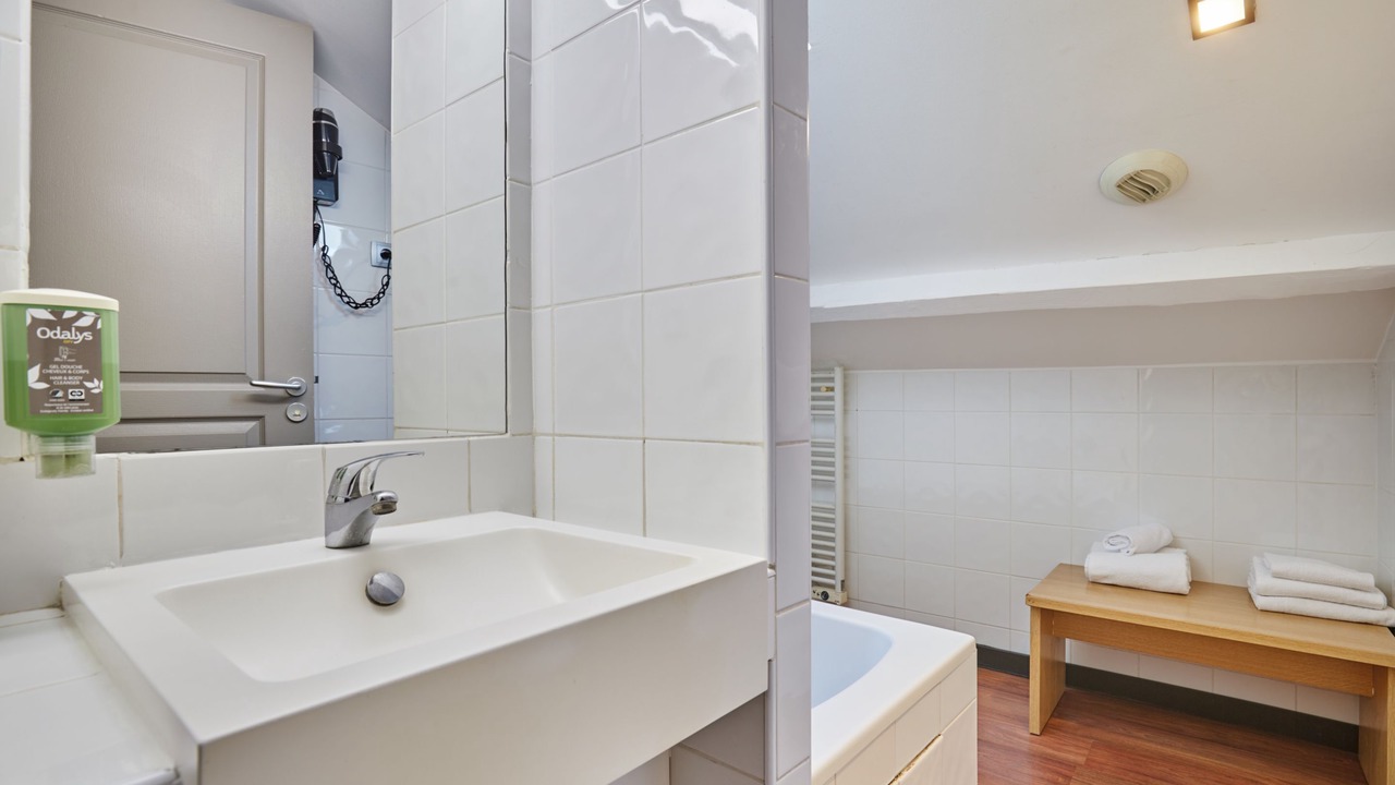 Photo of Bathroom in Gambetta