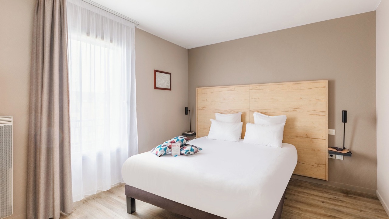 Photo of Bedroom in Madeleine-Champ de Mars