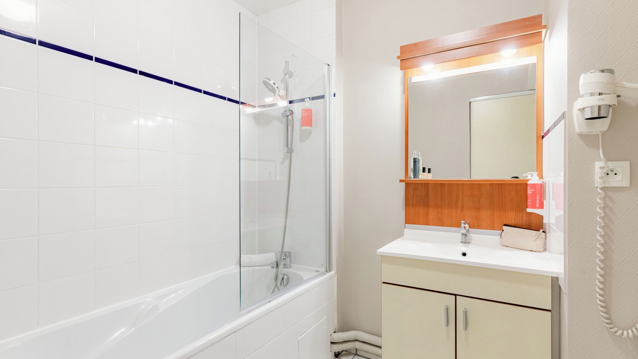 Photo of Bathroom in Madeleine-Champ de Mars