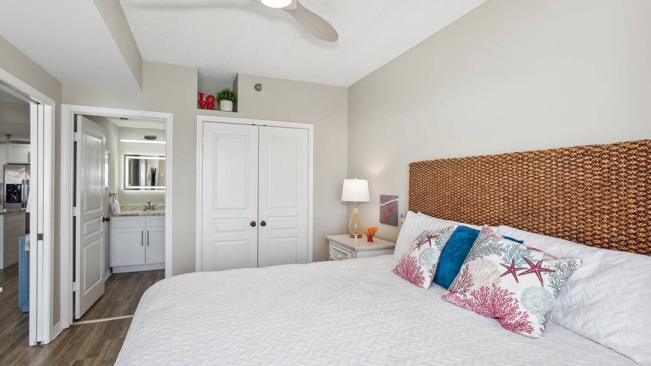 Photo of Bedroom in Pensacola Beach
