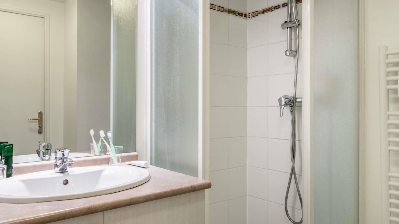 Photo of Bedroom in 12th Arrondissement