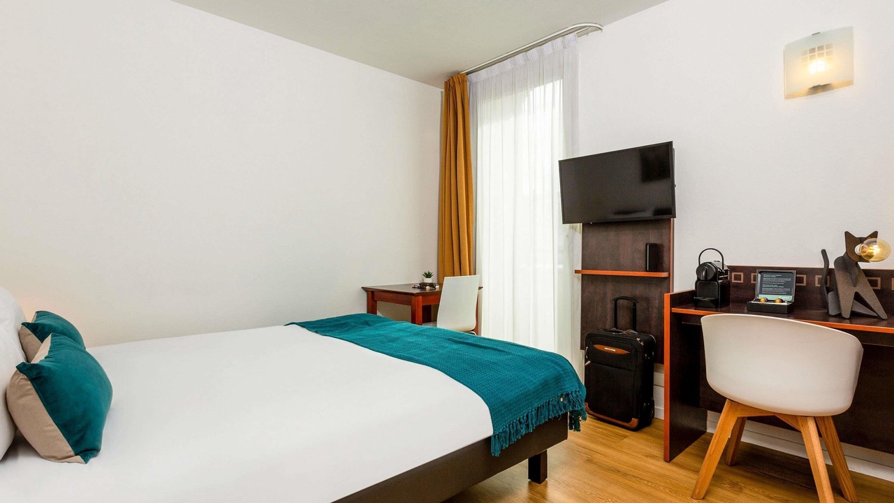 Photo of Bedroom in 12th Arrondissement