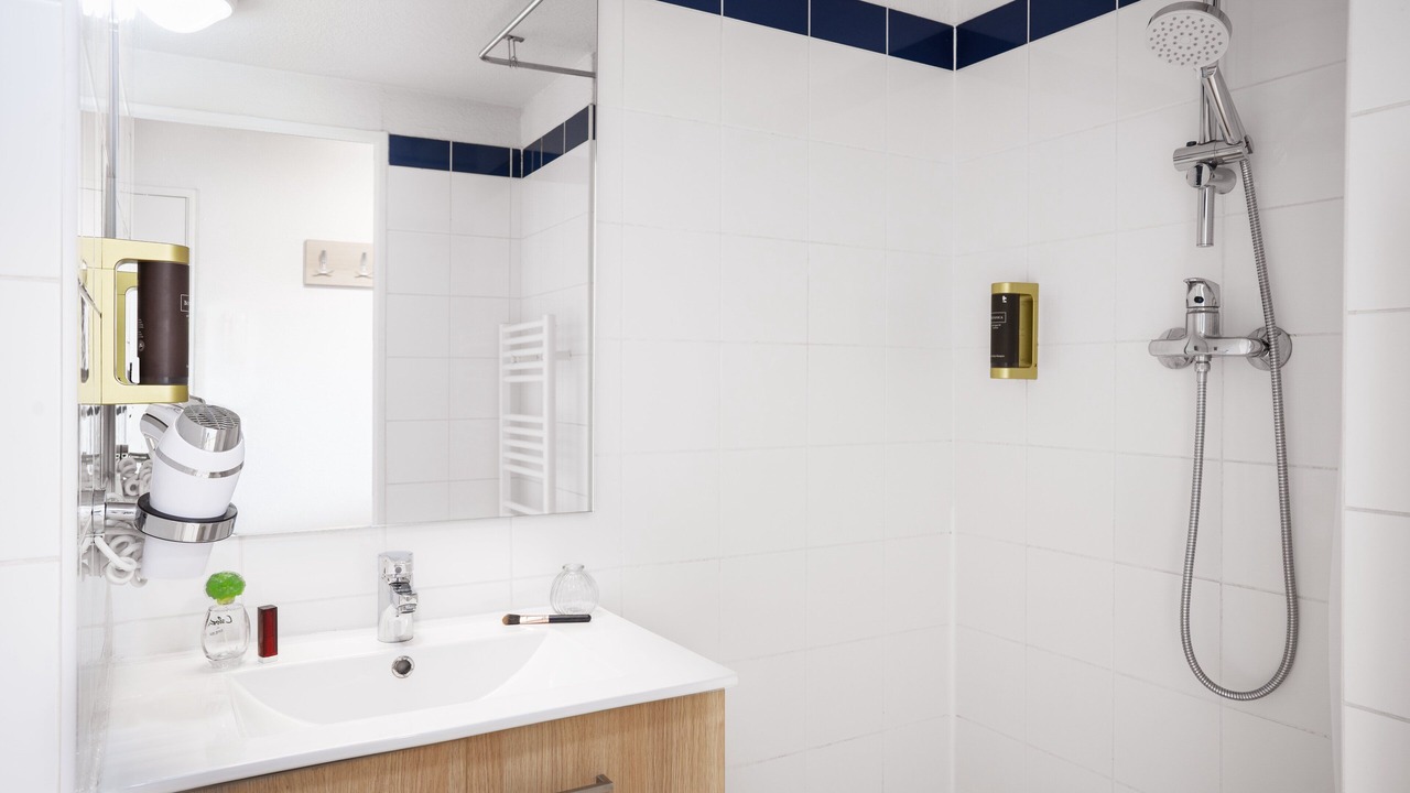 Photo of Bathroom in Serris