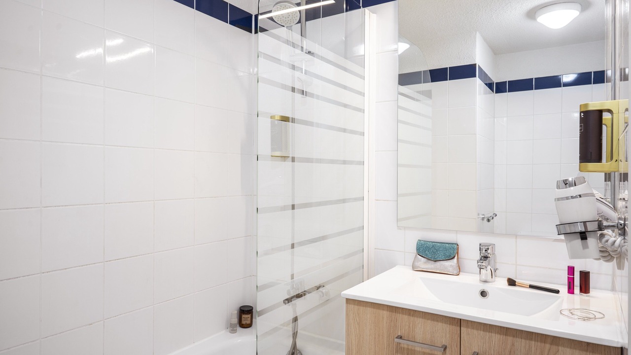 Photo of Bathroom in Serris