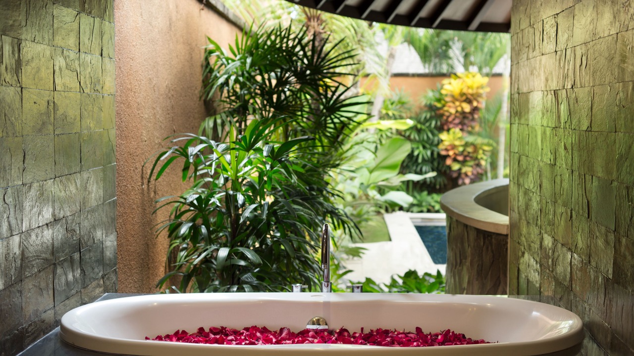 Photo of Bathroom in Petitenget