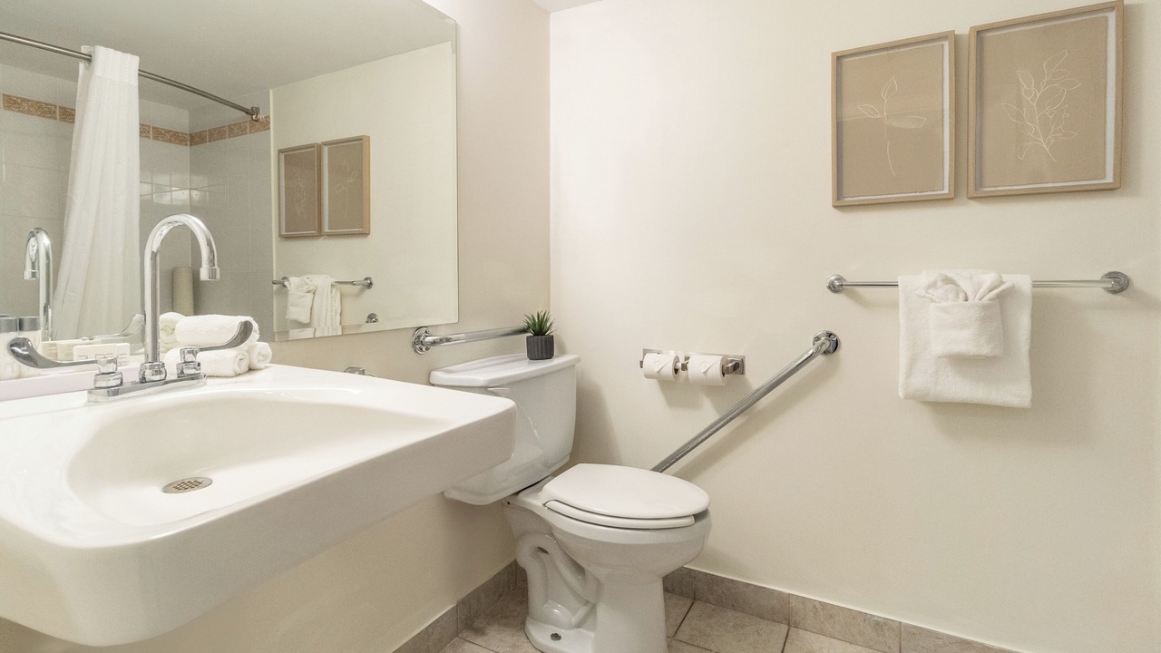 Photo of Bathroom in Quartier des Spectacles