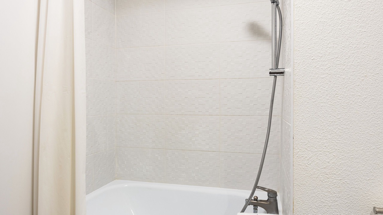 Photo of Bathroom in Talence