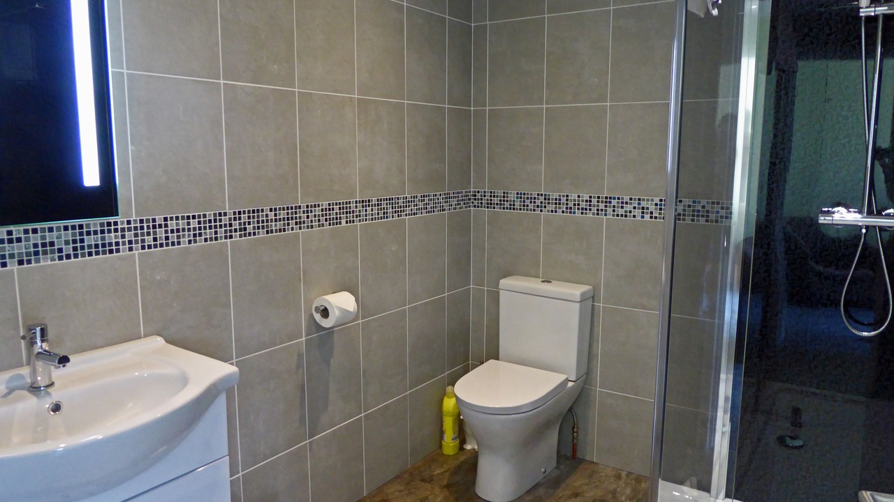 Photo of Bathroom in Barmouth