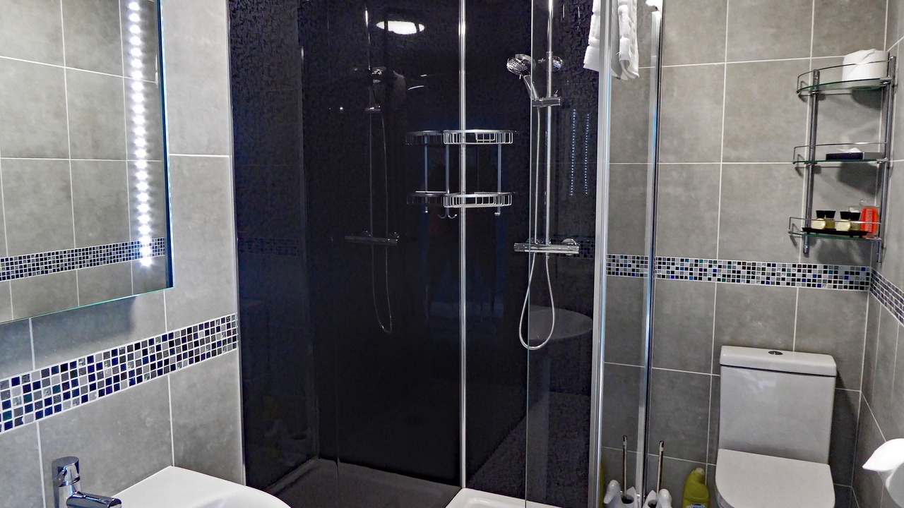 Photo of Bathroom in Barmouth