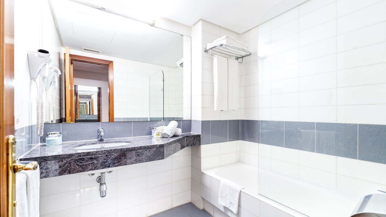 Photo of Bathroom in Lloret Town Center
