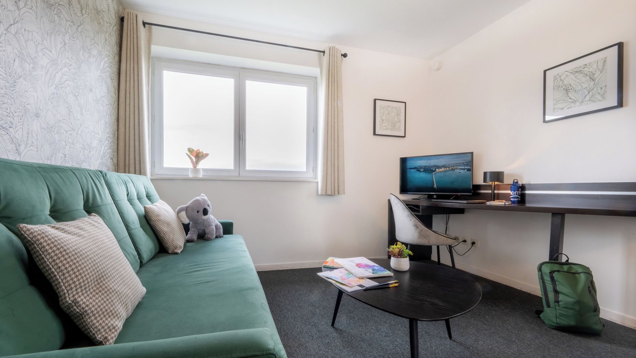 Photo of Livingroom in Saint - Martin - du - Touch