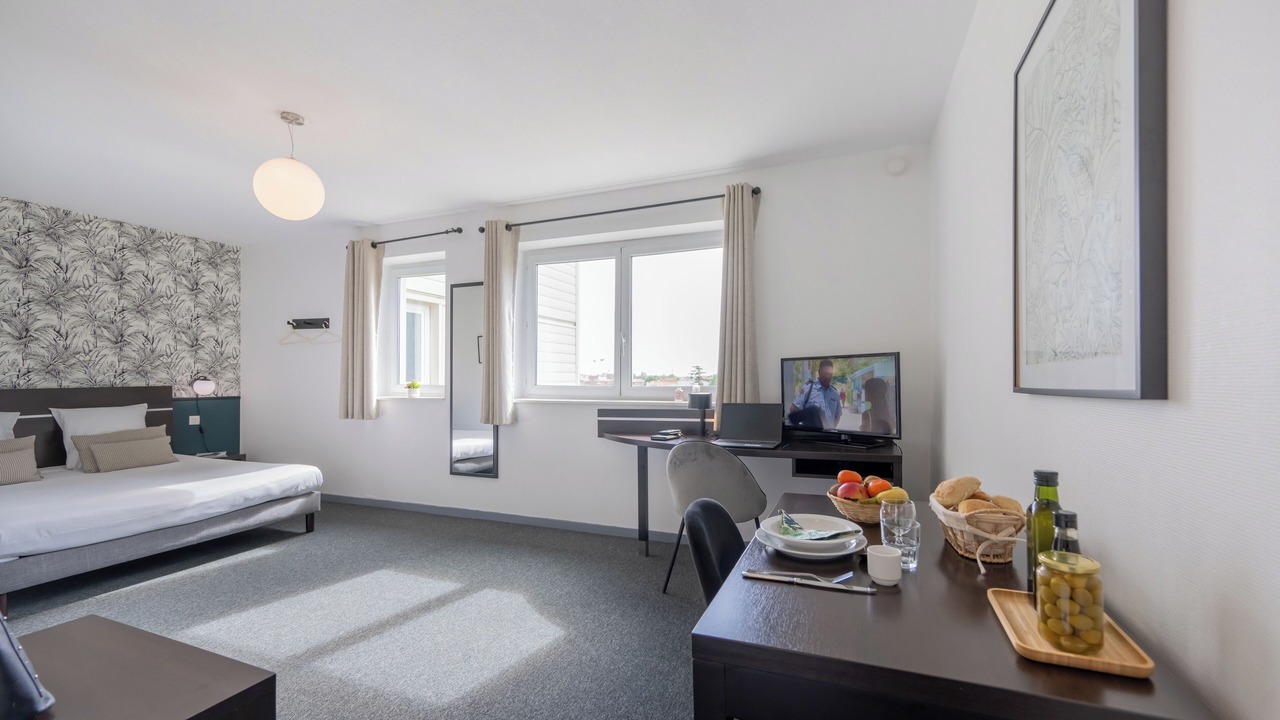 Photo of Livingroom in Saint - Martin - du - Touch