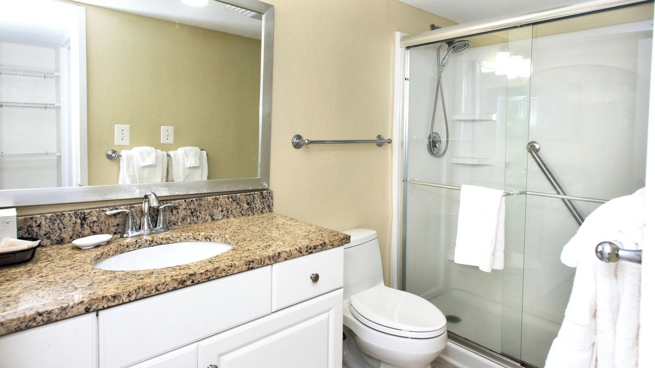 Photo of Bathroom in Folly Field