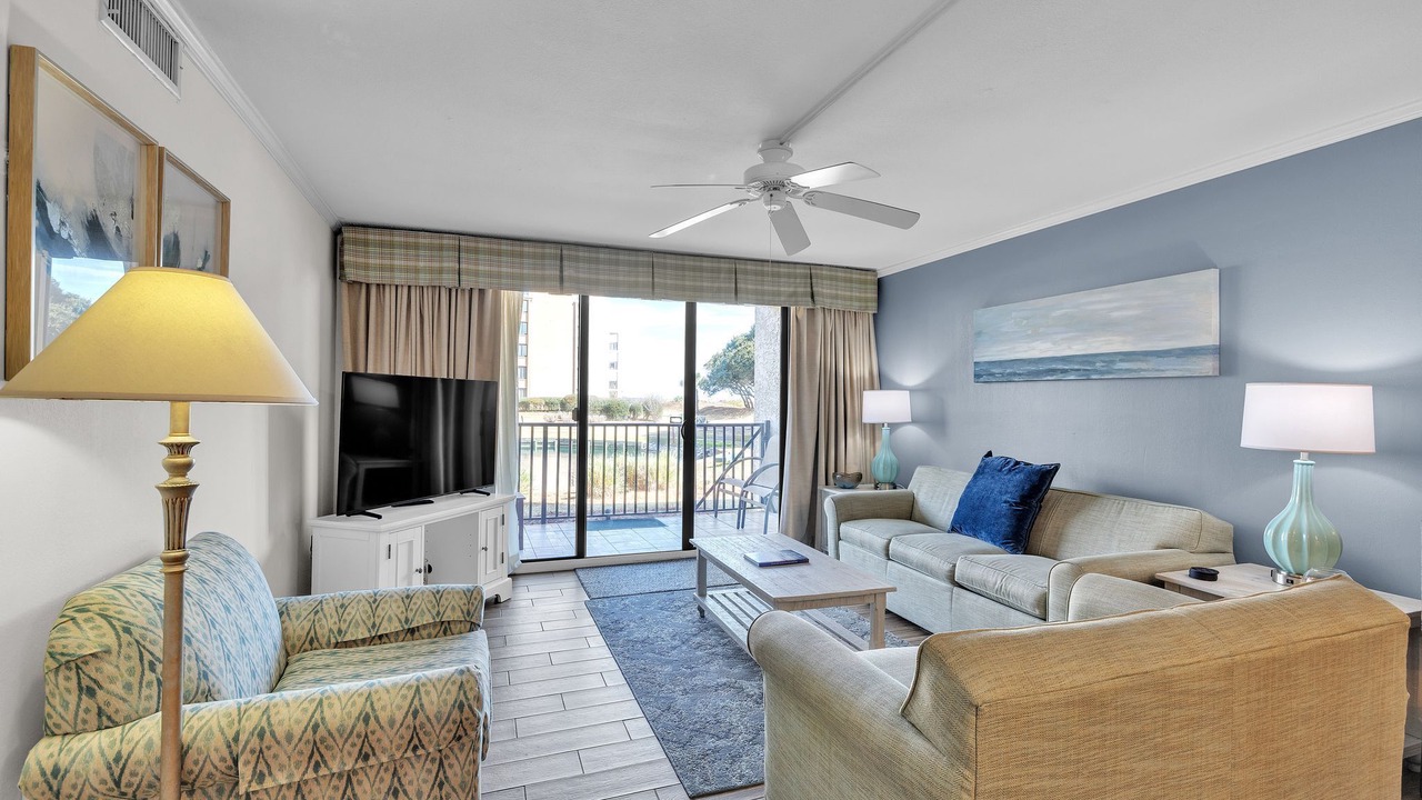 Photo of Livingroom in Folly Field