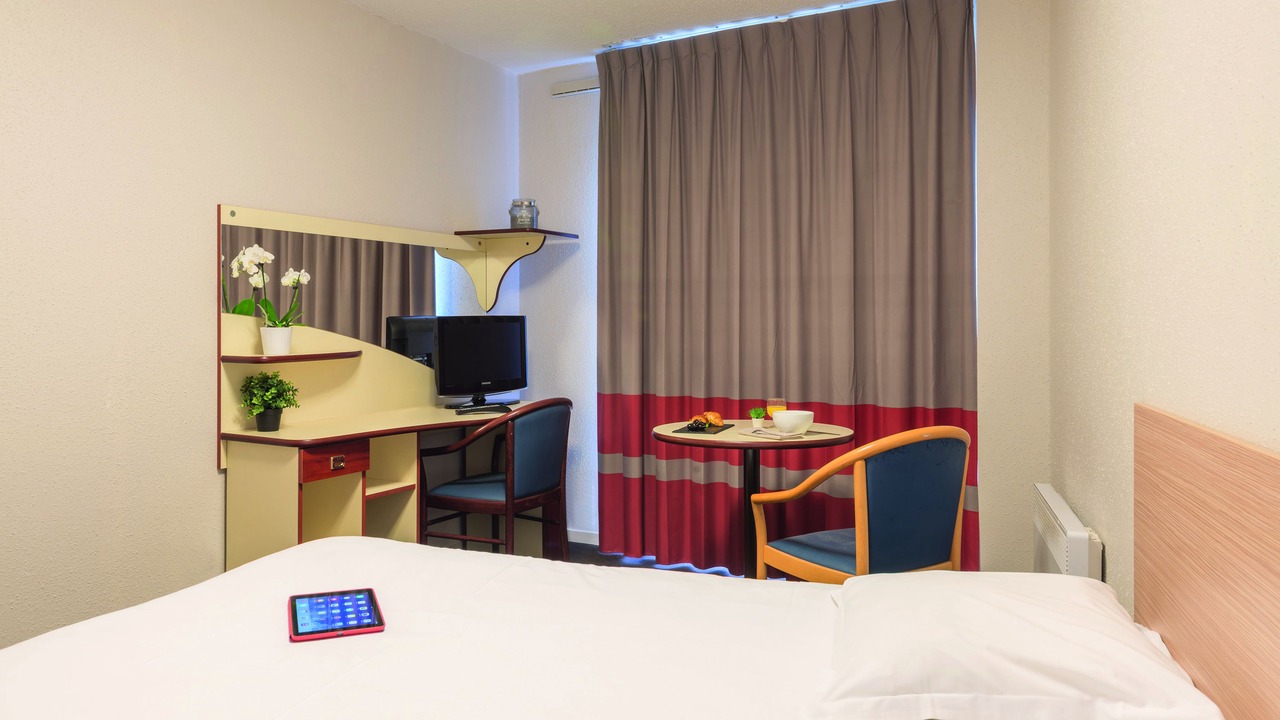 Photo of Bedroom in Talensac-Pont Morand