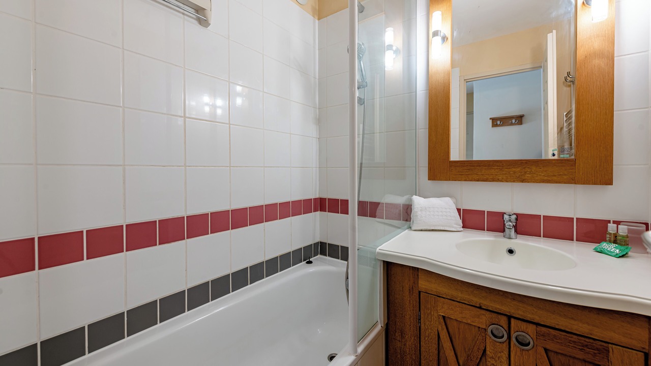 Photo of Bathroom in Soulac-sur-Mer