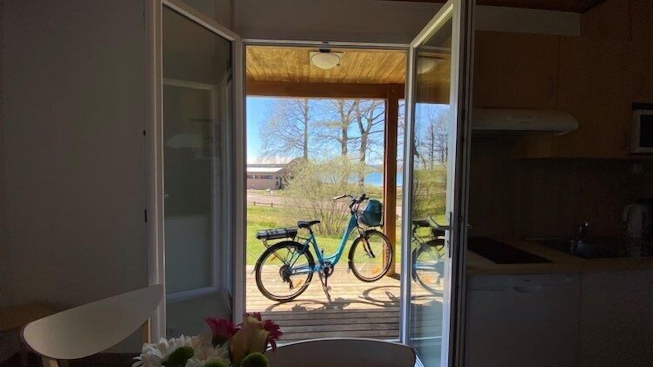 Photo of Patio Balcony in Villegusien-le-Lac