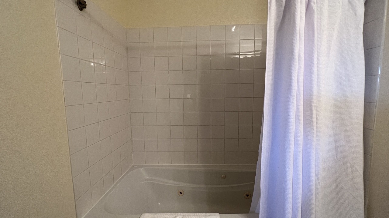 Photo of Bathroom in Clearlake Park