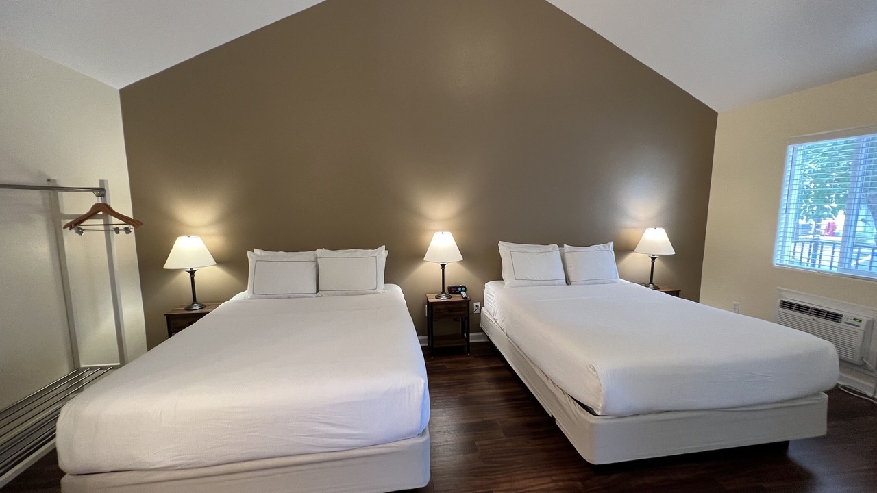 Photo of Bedroom in Clearlake Park