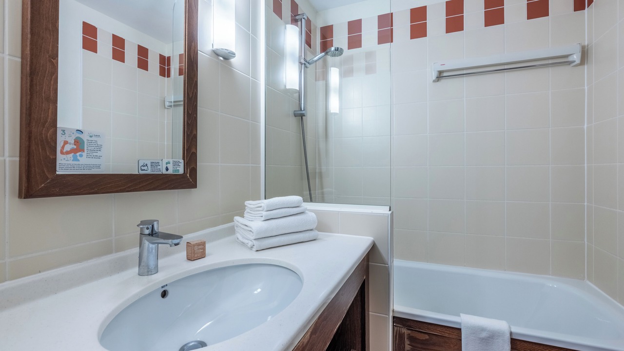 Photo of Bathroom in Arc-1600