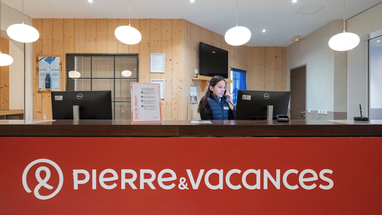 Photo of Others in Arc-1600