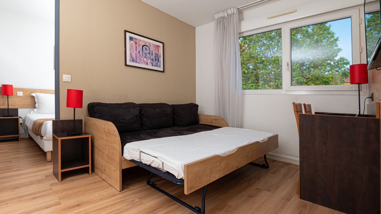 Photo of Livingroom in 8th Arrondissement