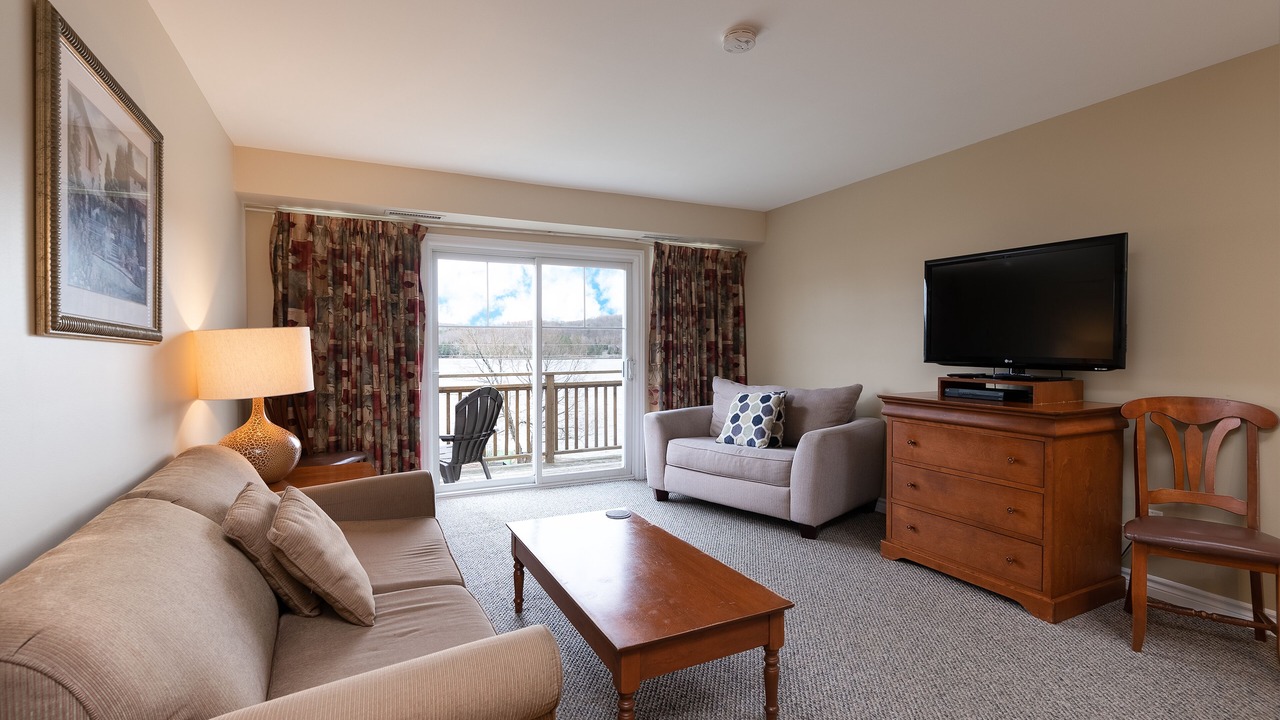 Photo of Livingroom in Haliburton