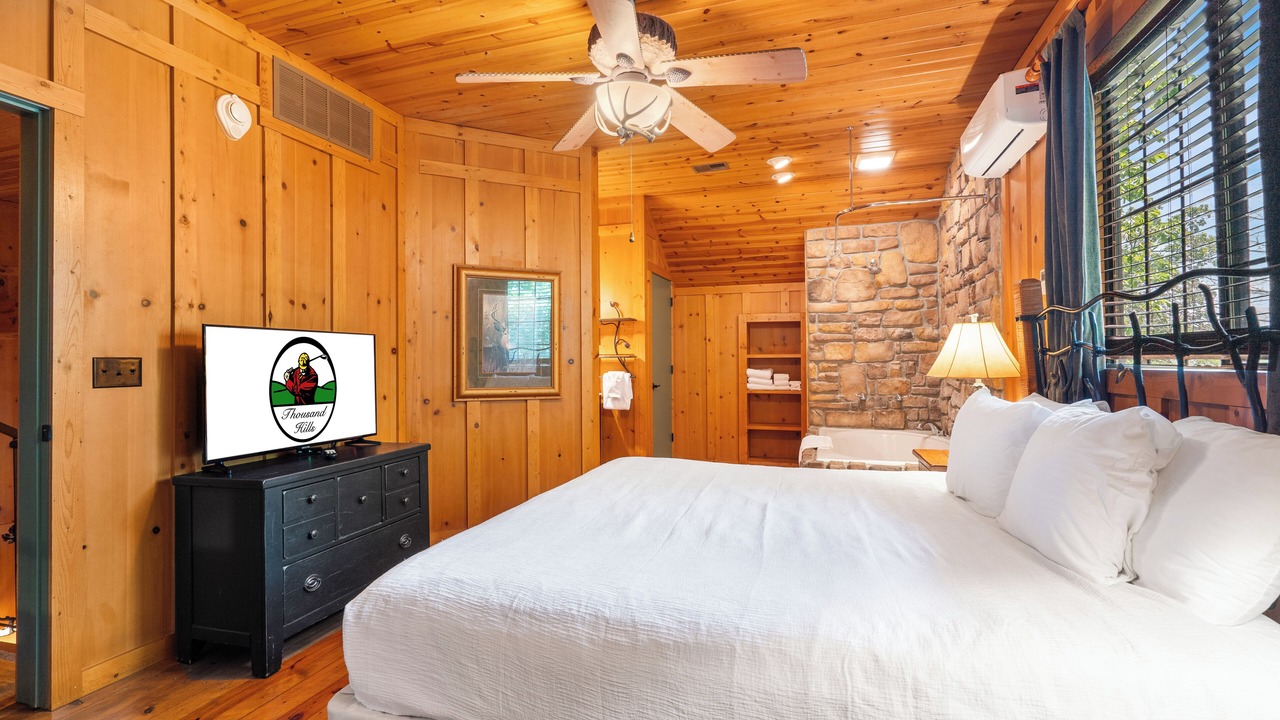 Photo of Bedroom in Branson