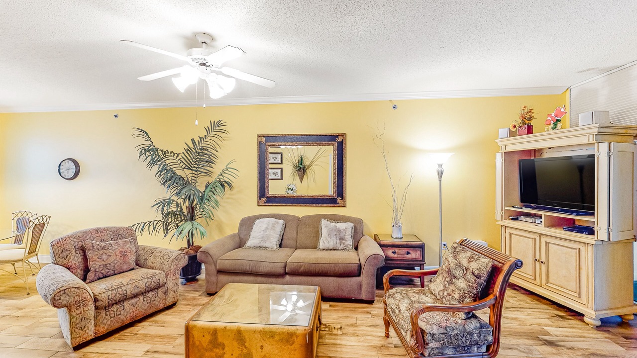 Photo of Livingroom in Ono Island