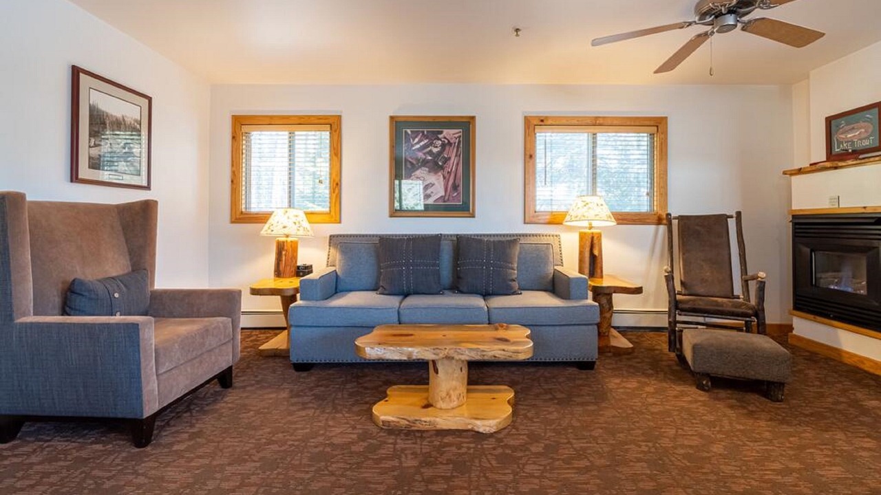 Photo of Livingroom in Tahoya Shores
