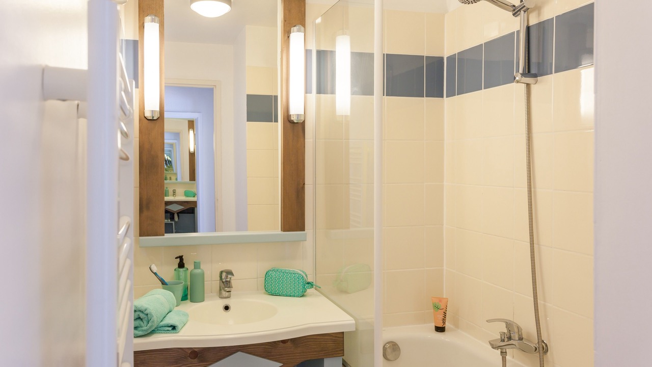 Photo of Bathroom in Morgat