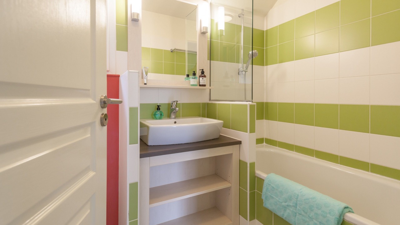 Photo of Bathroom in Branville