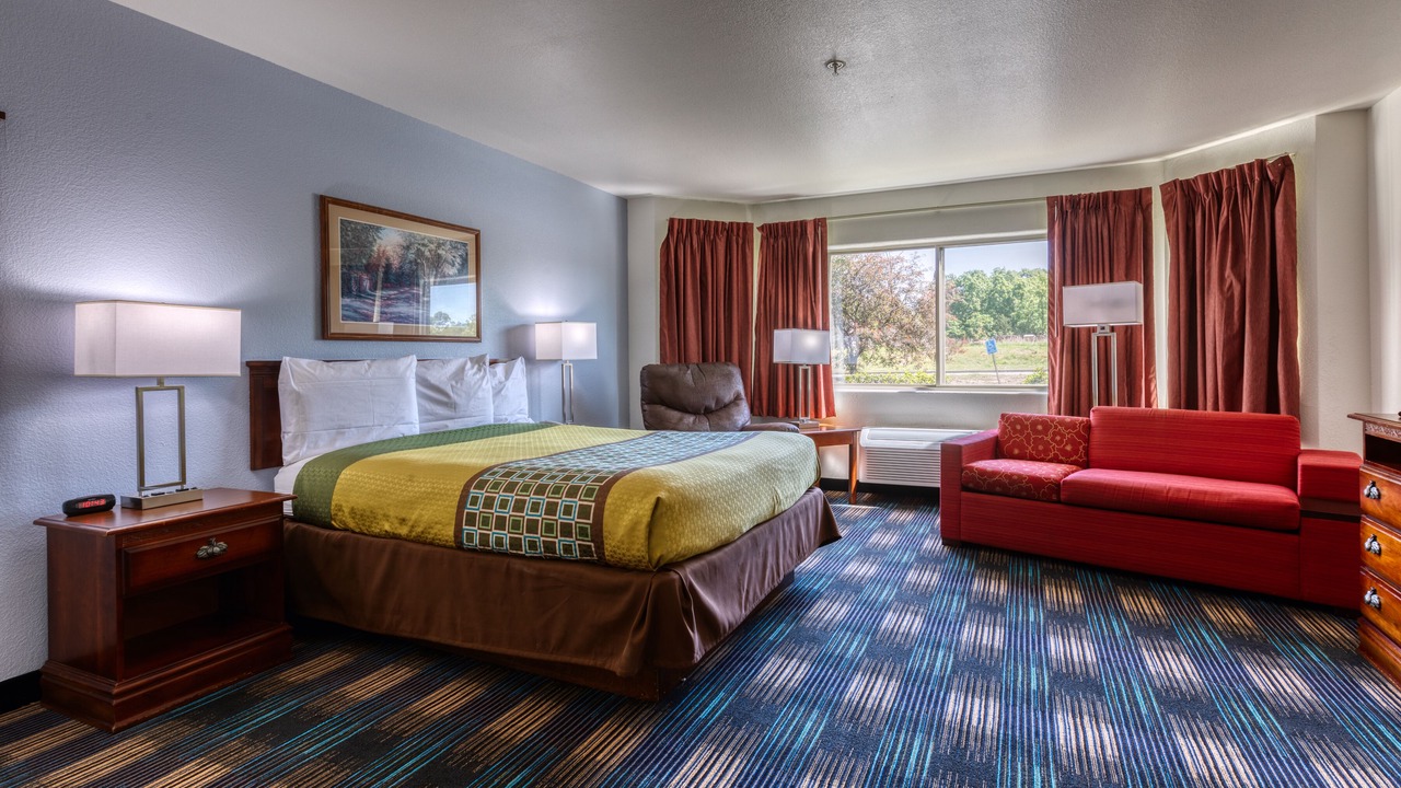 Photo of Bedroom in St. Robert